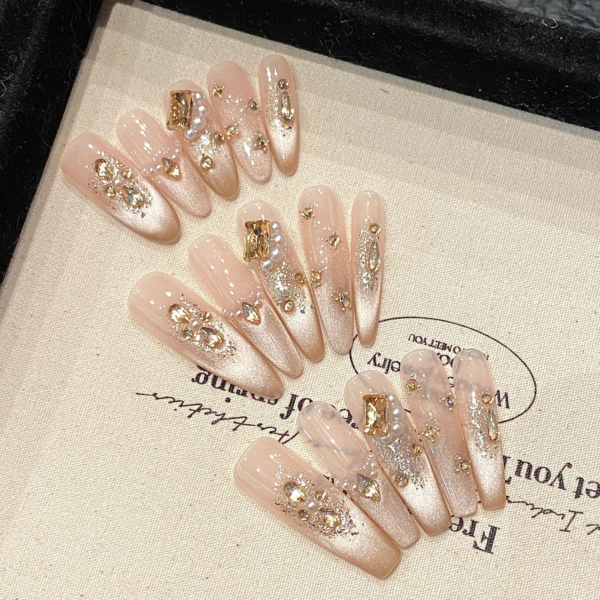 Handgemaakte naakt pers op nag - Nail Art Full Design recensie en prijs